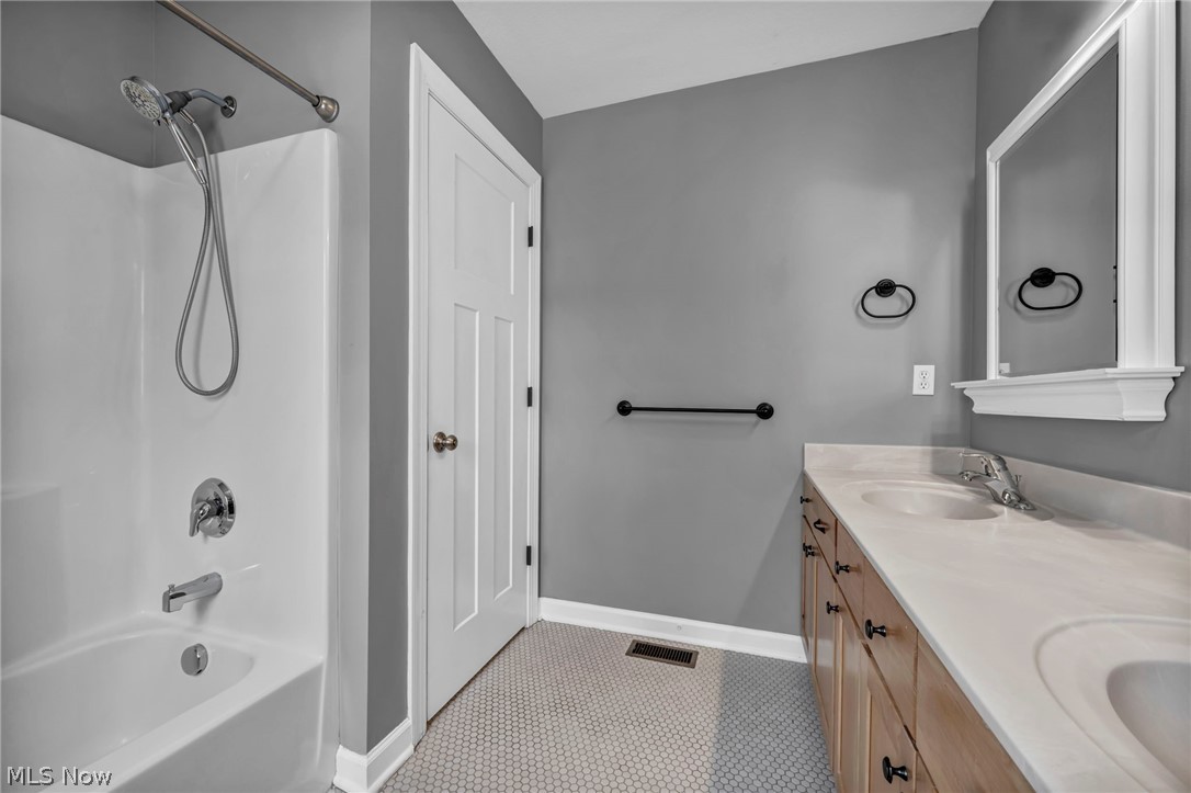 5551 Brook Run Drive Medina OH 44256