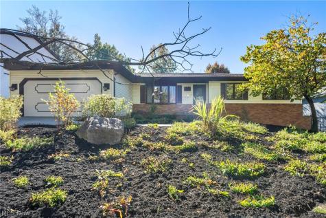 4081 Clearwater Drive Parma OH 44134
