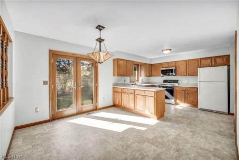 4081 Clearwater Drive Parma OH 44134