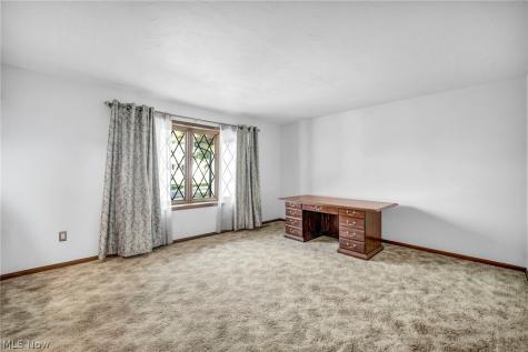 4081 Clearwater Drive Parma OH 44134