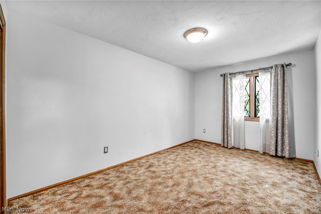 4081 Clearwater Drive Parma OH 44134