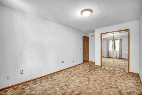 4081 Clearwater Drive Parma OH 44134
