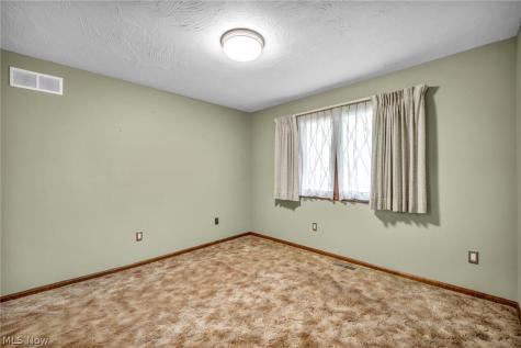4081 Clearwater Drive Parma OH 44134