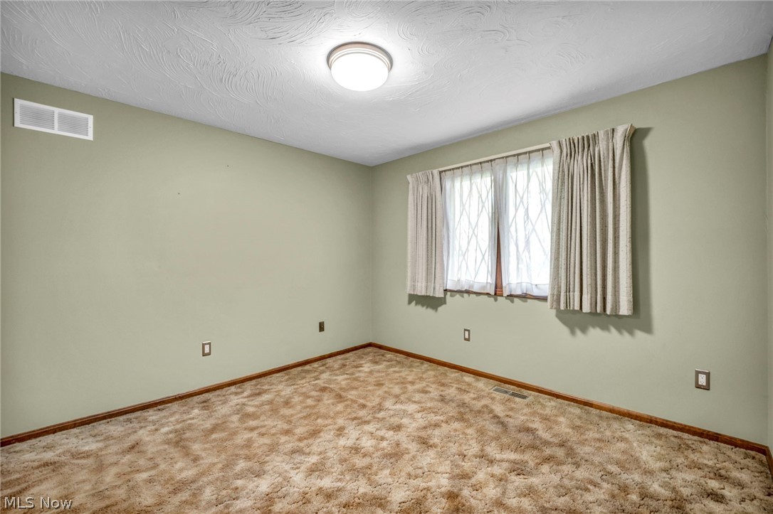 4081 Clearwater Drive Parma OH 44134