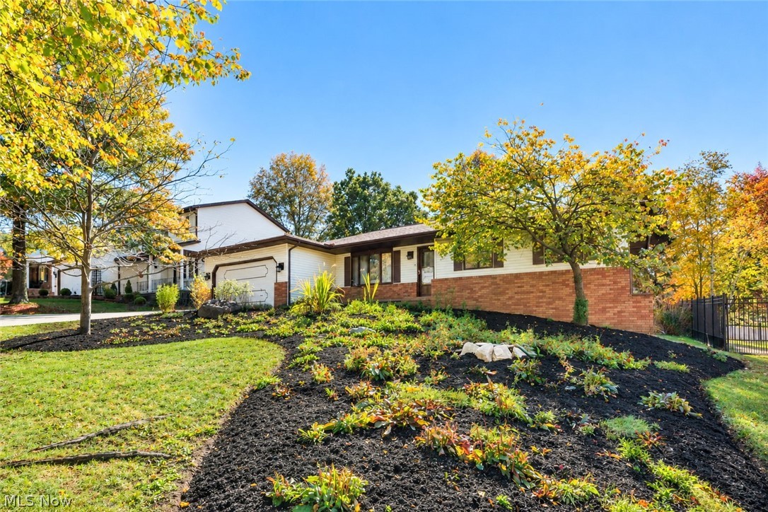 4081 Clearwater Drive Parma OH 44134