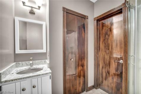 4081 Clearwater Drive Parma OH 44134
