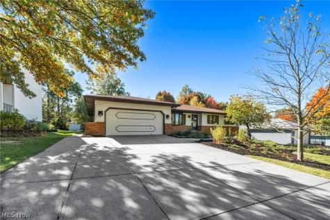 4081 Clearwater Drive Parma OH 44134