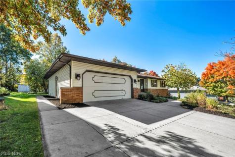 4081 Clearwater Drive Parma OH 44134