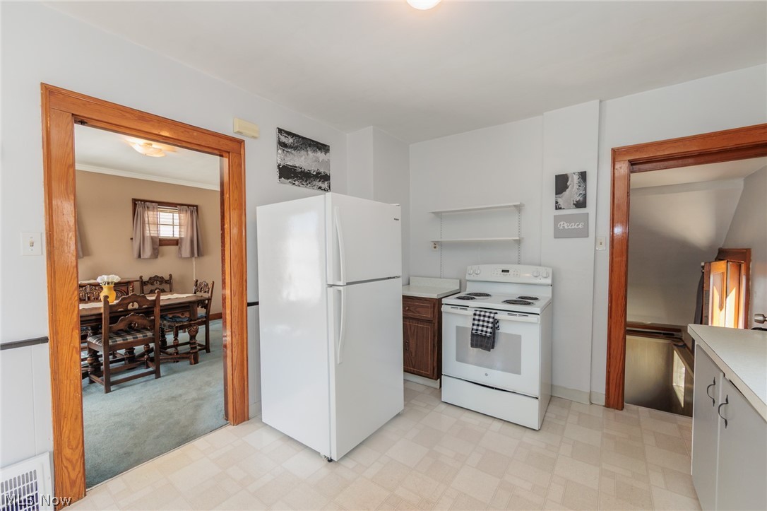 1921 Maynard Avenue Cleveland OH 44109