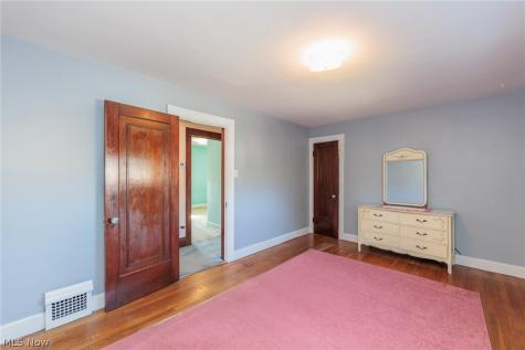 1921 Maynard Avenue Cleveland OH 44109