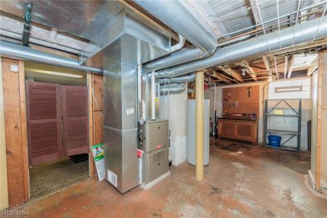 1921 Maynard Avenue Cleveland OH 44109