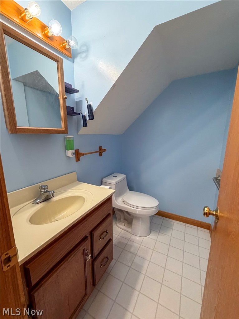 8135 State Route 609 Burghill OH 44404