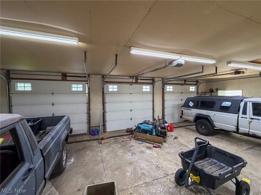 8135 State Route 609 Burghill OH 44404