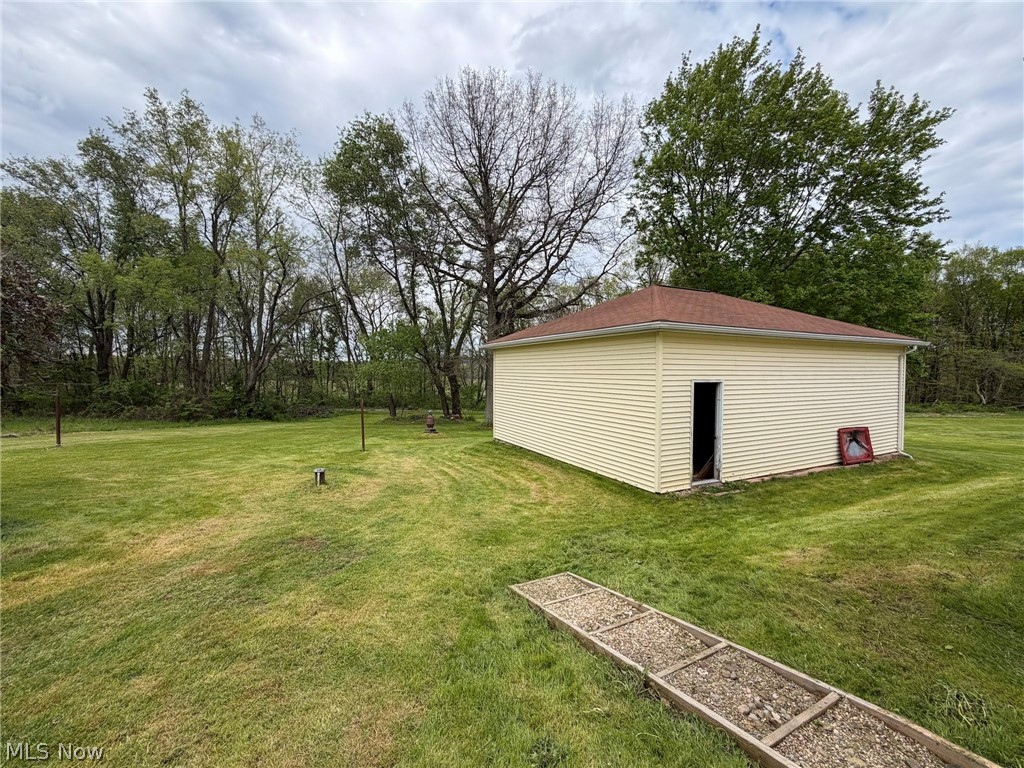 8135 State Route 609 Burghill OH 44404