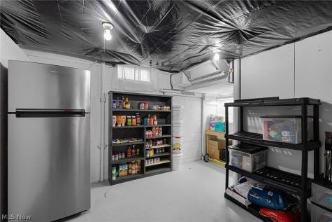 3299 Winthrop Drive Parma OH 44134