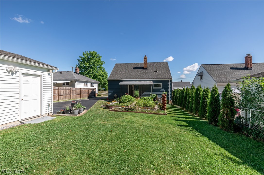3299 Winthrop Drive Parma OH 44134