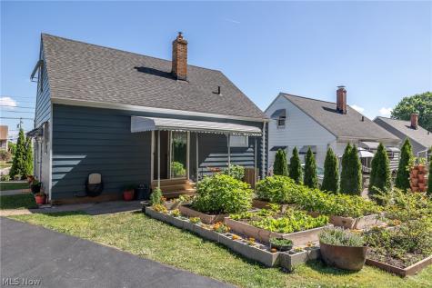 3299 Winthrop Drive Parma OH 44134