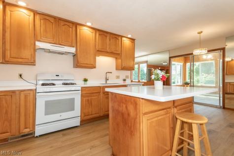 1614 Rosewood Avenue Lakewood OH 44107