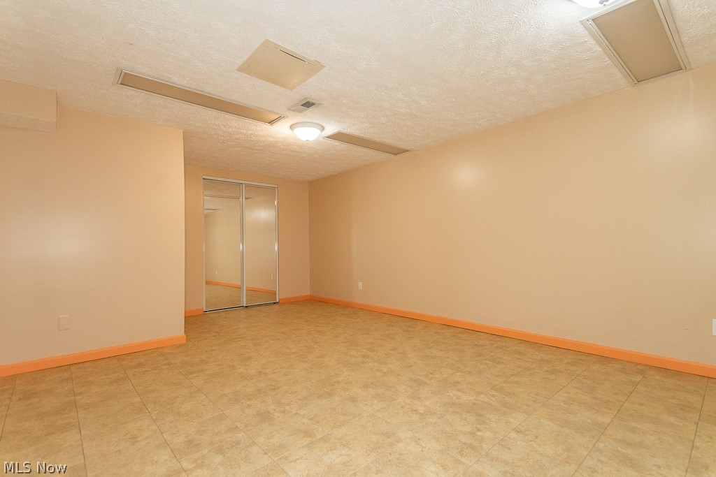 1614 Rosewood Avenue Lakewood OH 44107