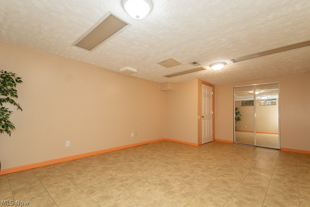 1614 Rosewood Avenue Lakewood OH 44107