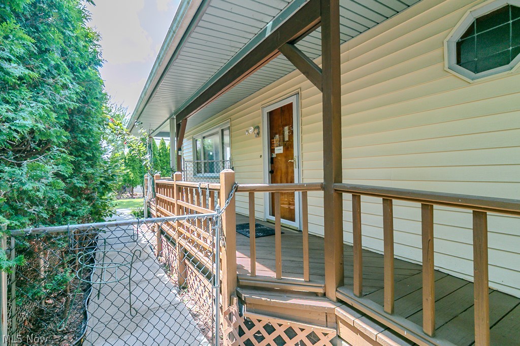 1614 Rosewood Avenue Lakewood OH 44107