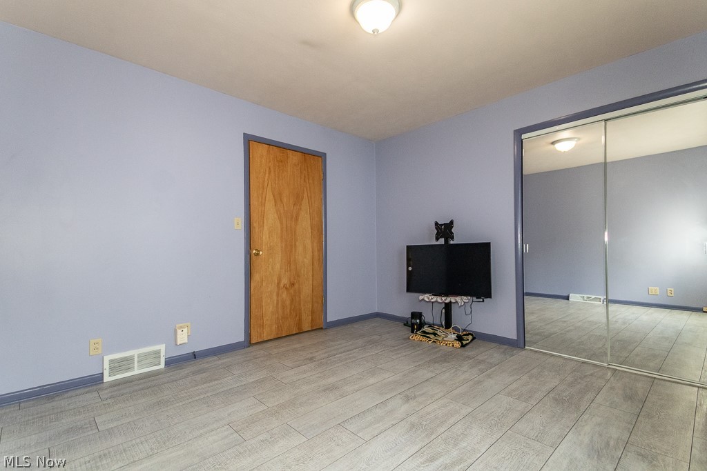1614 Rosewood Avenue Lakewood OH 44107