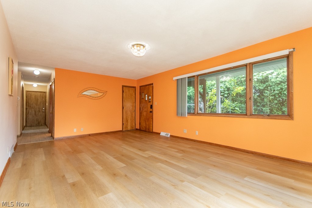 1614 Rosewood Avenue Lakewood OH 44107