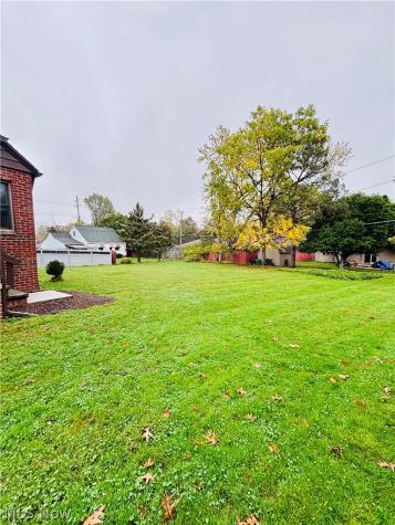 5817 Flower Drive Parma Heights OH 44130