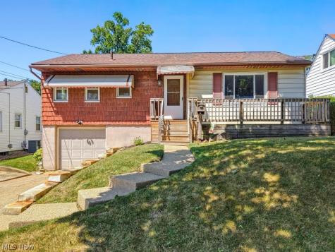 1215 Lincoln Avenue Cuyahoga Falls OH 44223