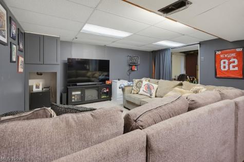 1215 Lincoln Avenue Cuyahoga Falls OH 44223