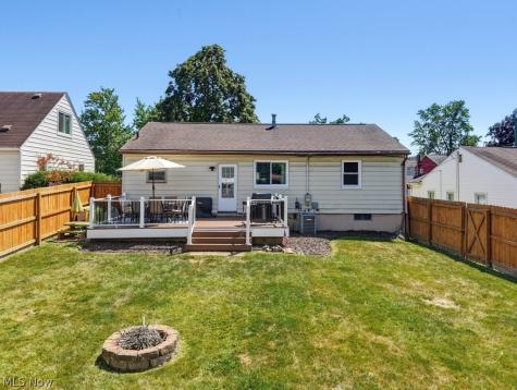 1215 Lincoln Avenue Cuyahoga Falls OH 44223