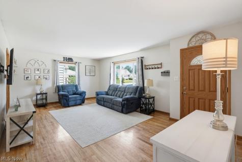 1215 Lincoln Avenue Cuyahoga Falls OH 44223