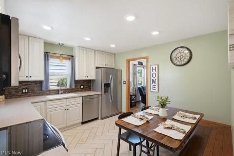 1215 Lincoln Avenue Cuyahoga Falls OH 44223