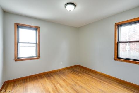 8514 Deerfield Drive Parma OH 44129