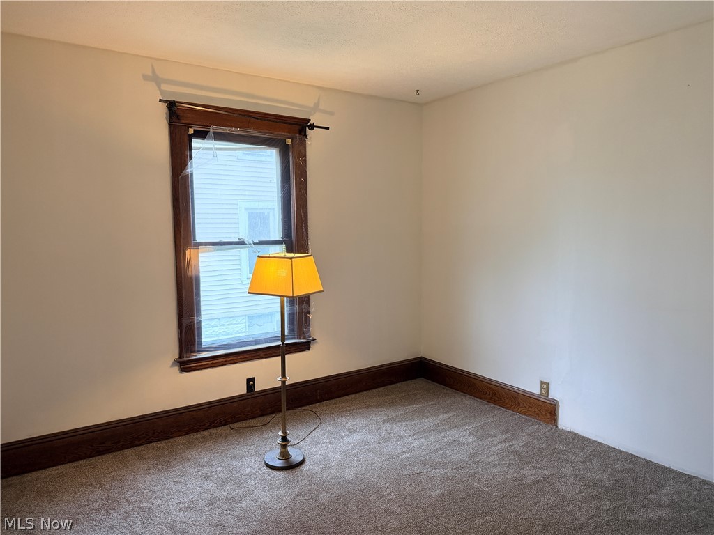 1043 W 50th Street Ashtabula OH 44004