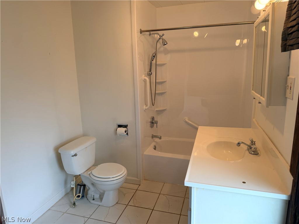1043 W 50th Street Ashtabula OH 44004