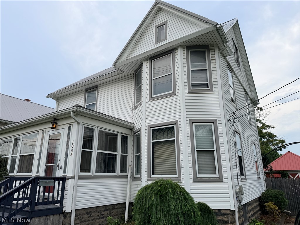 1043 W 50th Street Ashtabula OH 44004