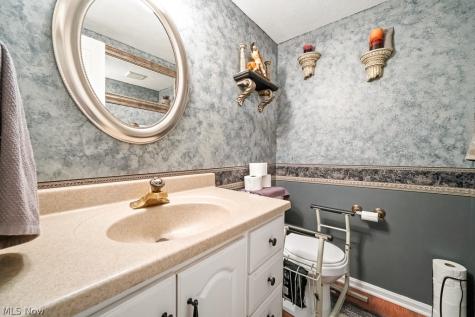 20710 Forestwood Drive Strongsville OH 44149