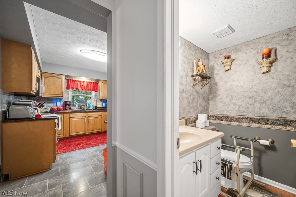 20710 Forestwood Drive Strongsville OH 44149