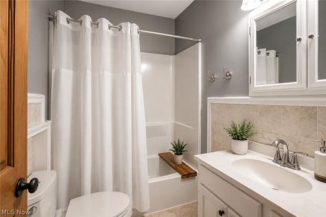460 Heather Lane Medina OH 44256