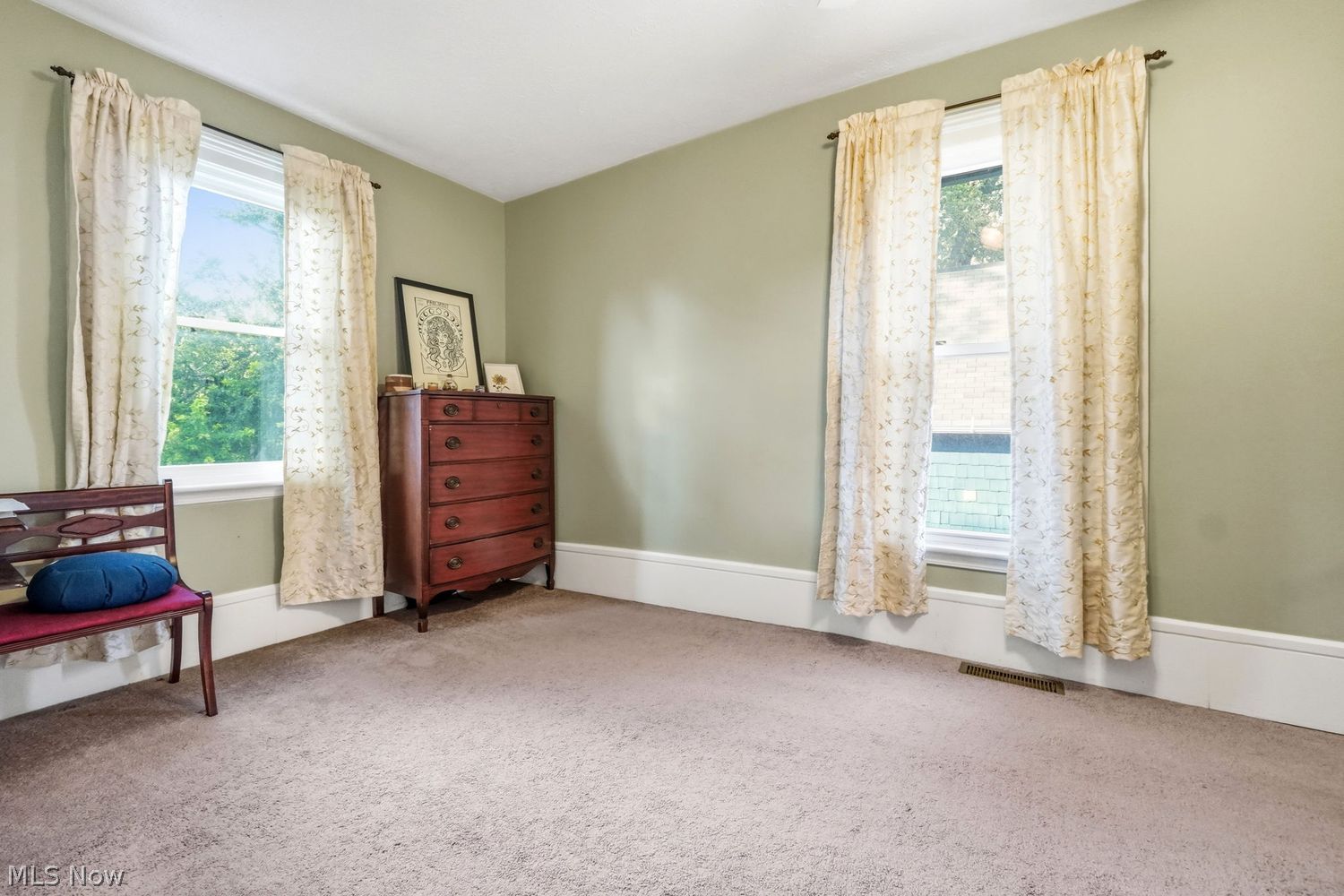 4334 Center Street Willoughby OH 44094