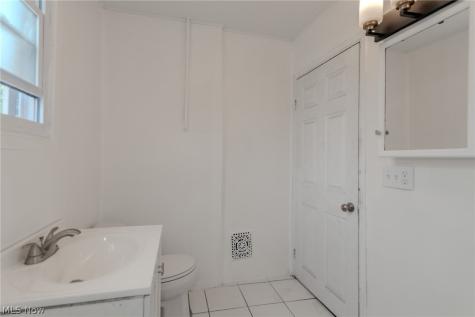 1839 E 86th Street Cleveland OH 44106