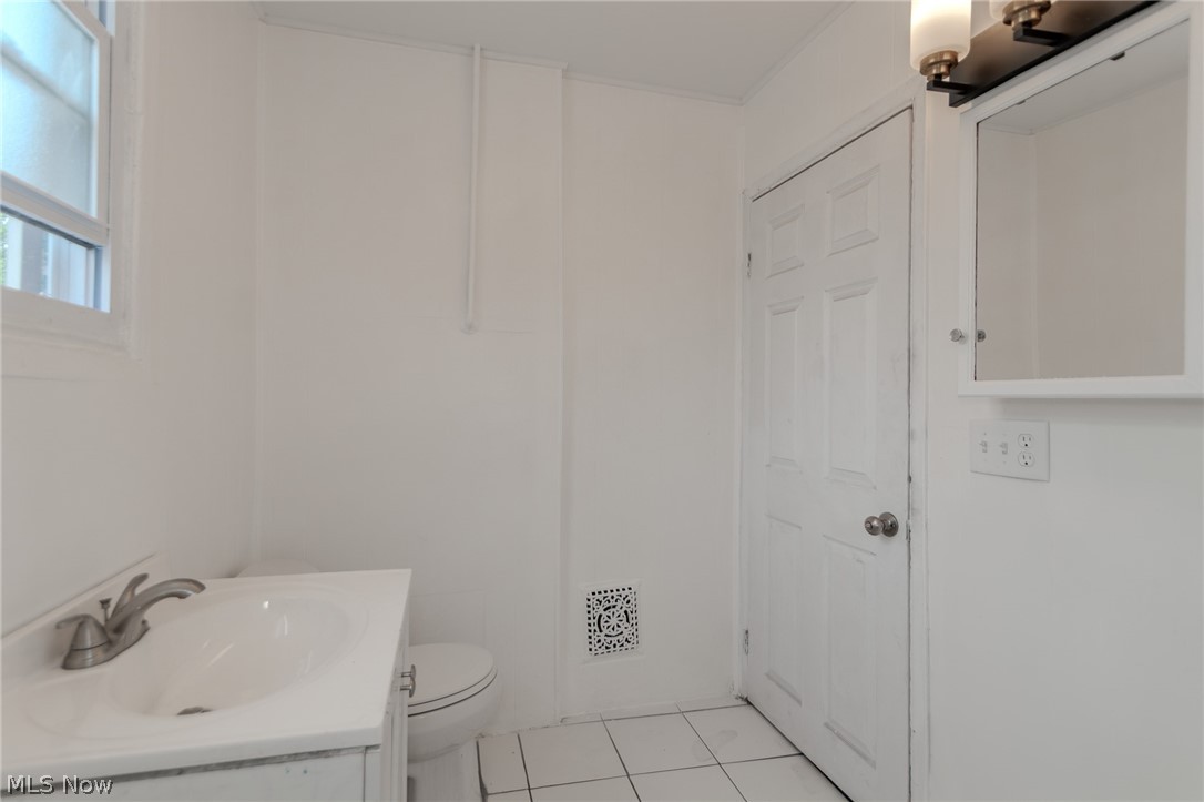1839 E 86th Street Cleveland OH 44106