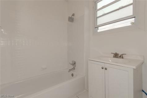 1839 E 86th Street Cleveland OH 44106