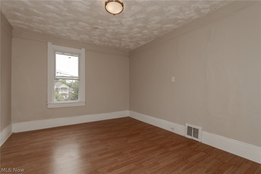 1839 E 86th Street Cleveland OH 44106