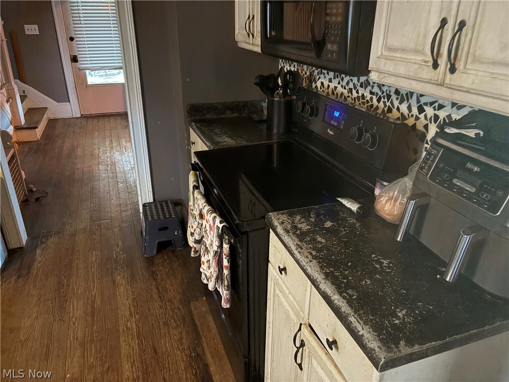 692 Franklin Avenue Salem OH 44460