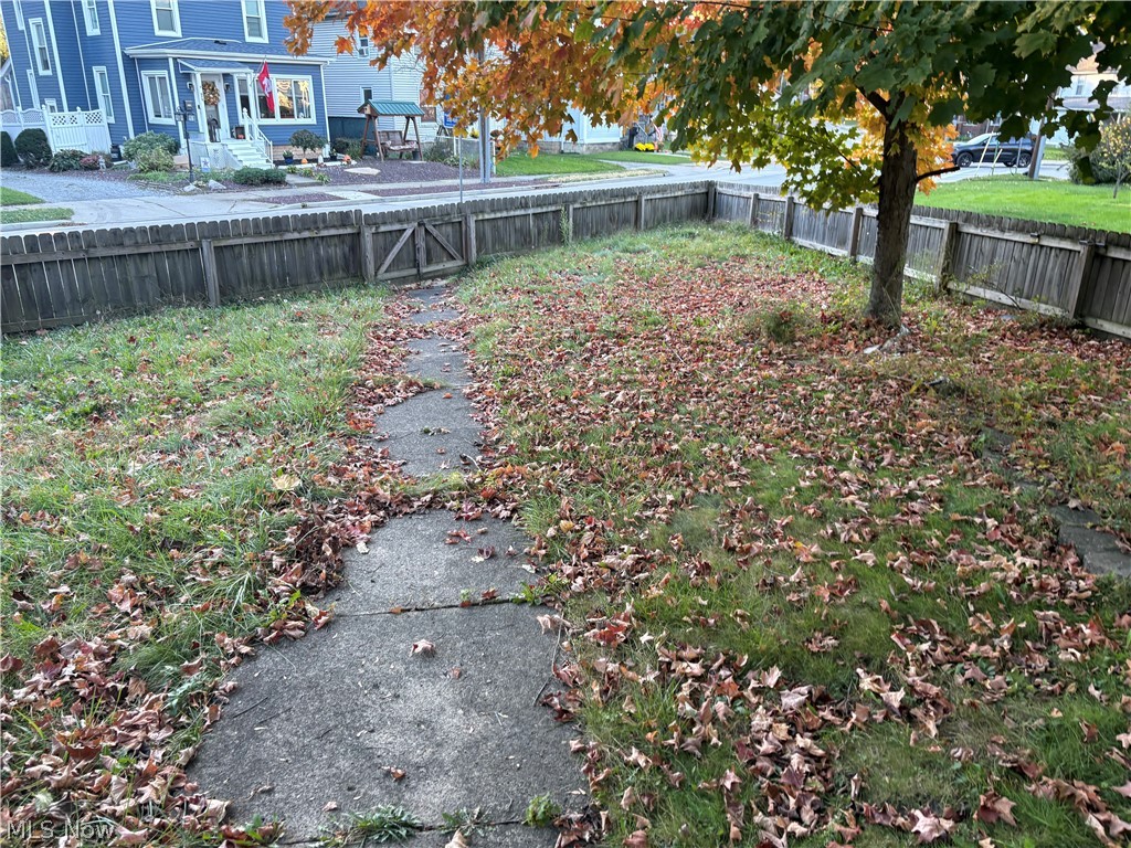 692 Franklin Avenue Salem OH 44460