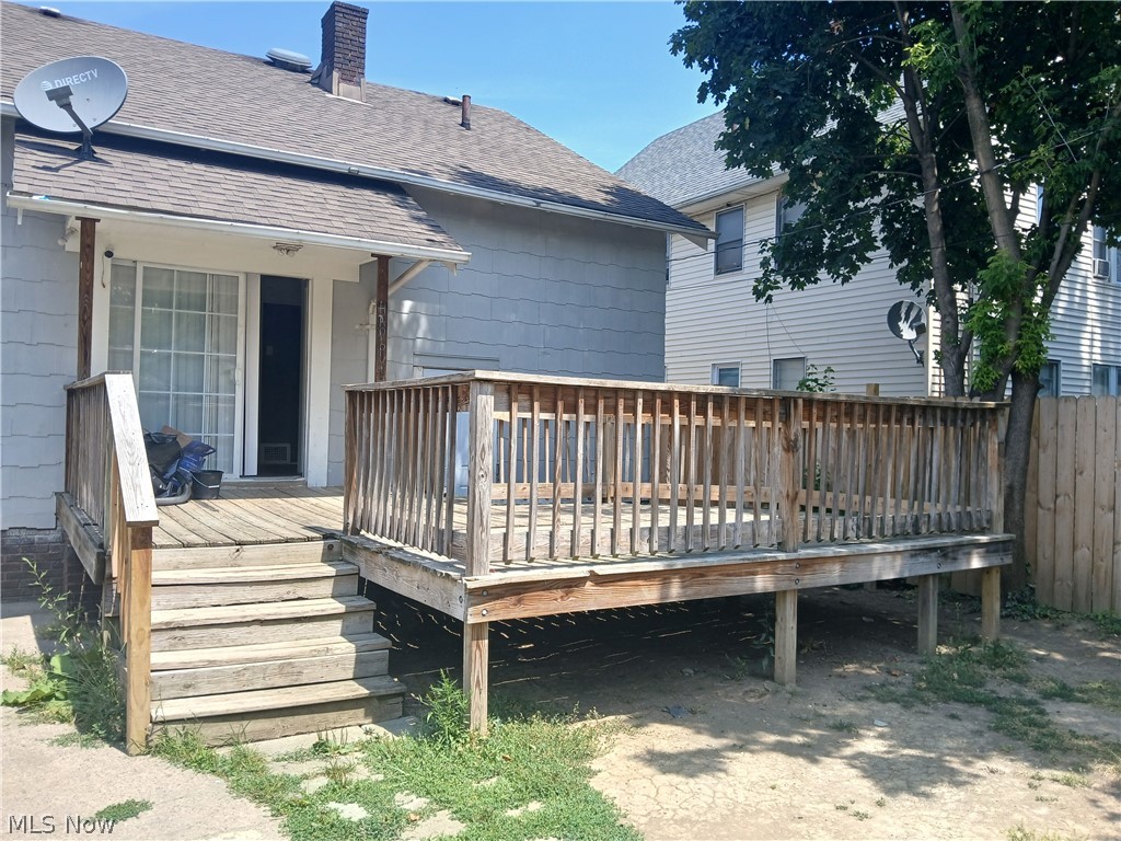 10113 Loretta Avenue Cleveland OH 44111