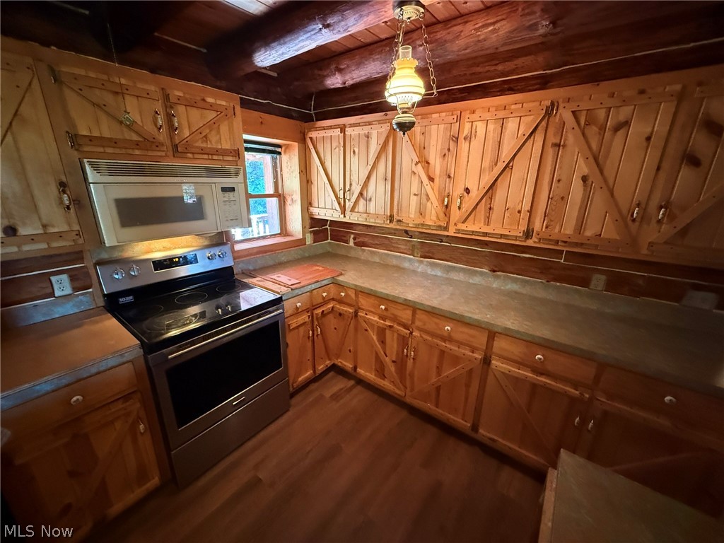5887 Green Ridge Road SE New Philadelphia OH 44663