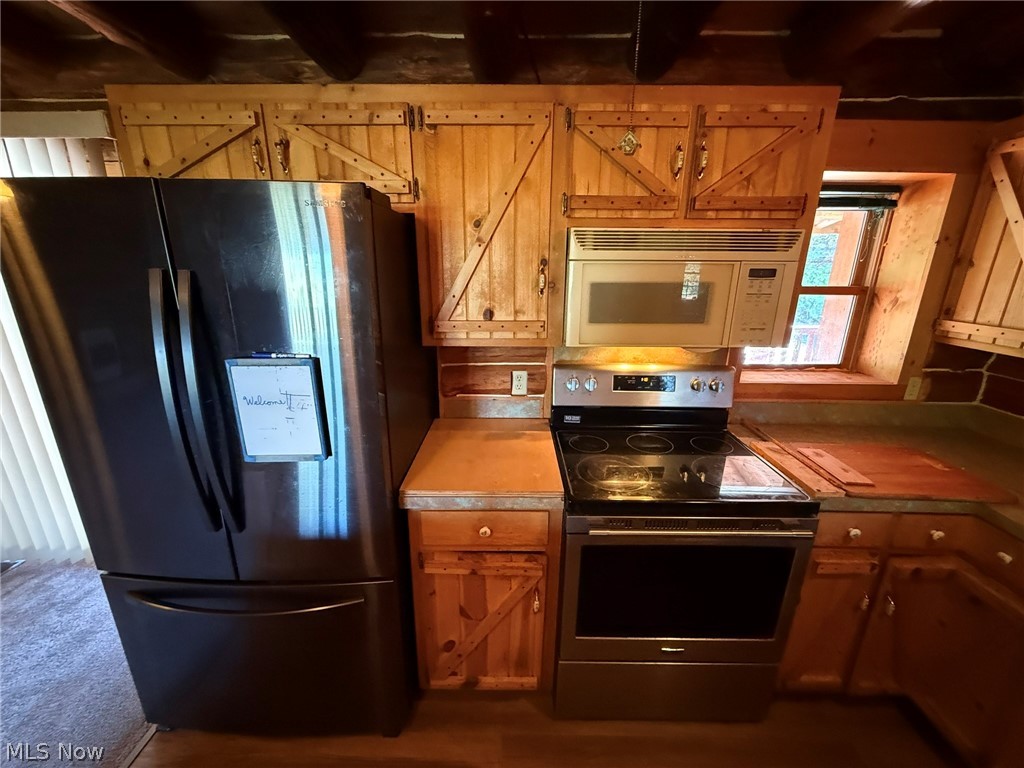 5887 Green Ridge Road SE New Philadelphia OH 44663